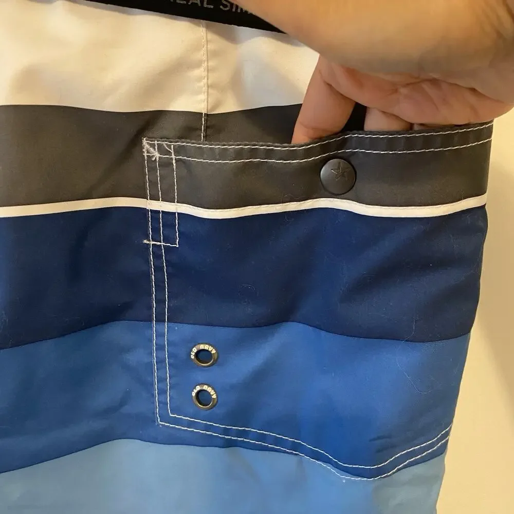 New Old Navy Men’s Swim Trunks XL White Blue Striped Beach Nautical Y2K 2007